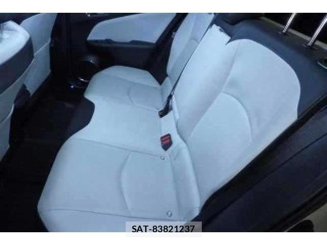 Toyota PRIUS 2016-02 8874884-3