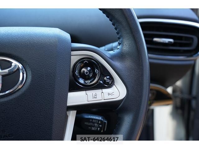 Toyota PRIUS 2018-06 8875356-13
