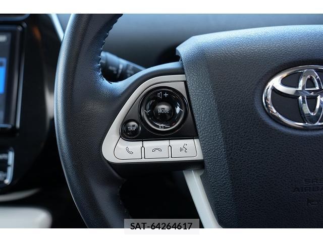 Toyota PRIUS 2018-06 8875356-9