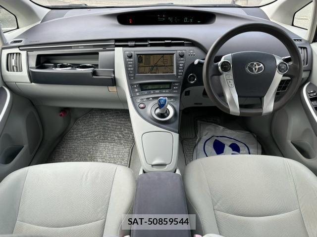 Toyota PRIUS 2009-11 8875389-1