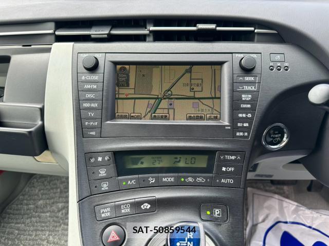 Toyota PRIUS 2009-11 8875389-19