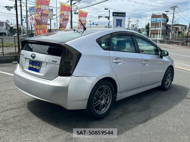 Toyota PRIUS 2009-11 8875389-8