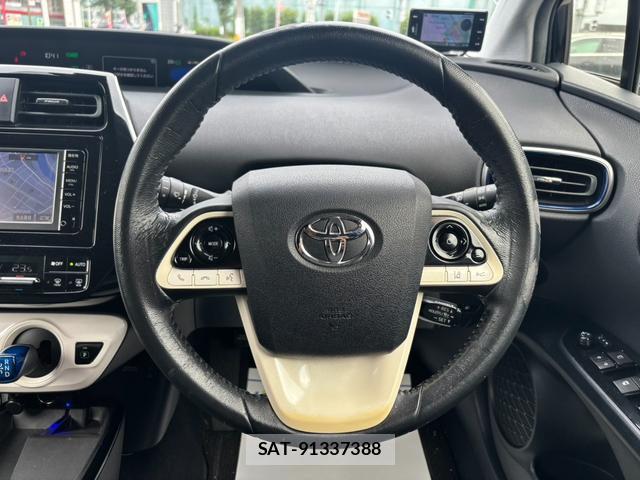 Toyota PRIUS 2015-12 8875540-18