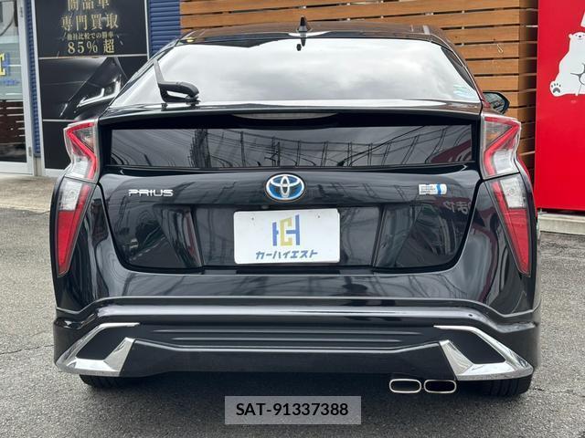 Toyota PRIUS 2015-12 8875540-5