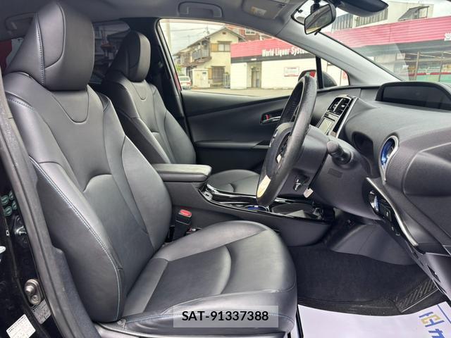 Toyota PRIUS 2015-12 8875540-9