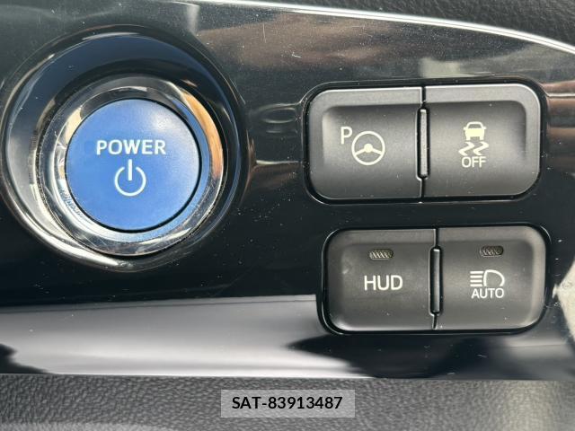 Toyota PRIUS 2017-07 8875542-7