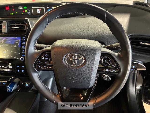 Toyota PRIUS 2022-08 8875570-14