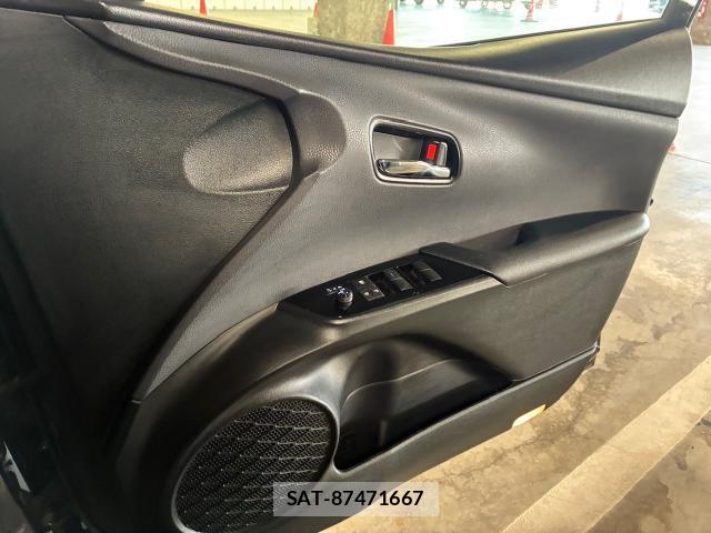 Toyota PRIUS 2022-08 8875570-17
