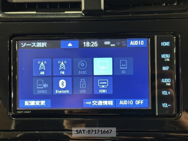 Toyota PRIUS 2019-01 8875643-4