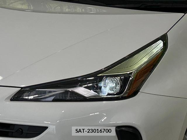 Toyota PRIUS 2021-06 8875655-11