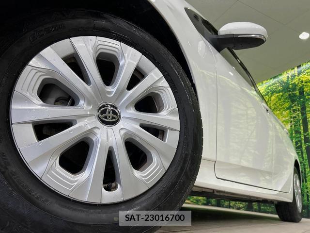 Toyota PRIUS 2021-06 8875655-12