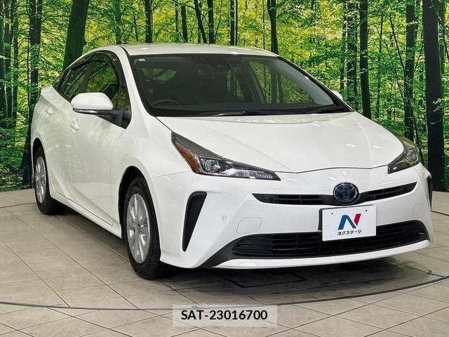 Toyota PRIUS 2021-06 8875655-15