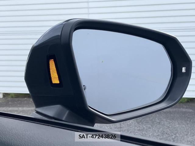 Audi Q2 2018-03 8875519-10
