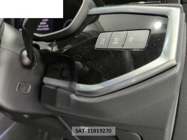 Audi Q3 2021-09 8874882-4