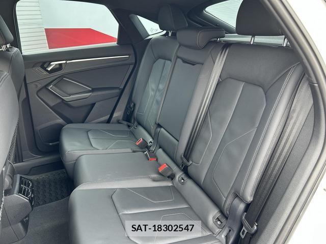 Audi Q3 2024-02 8875518-14