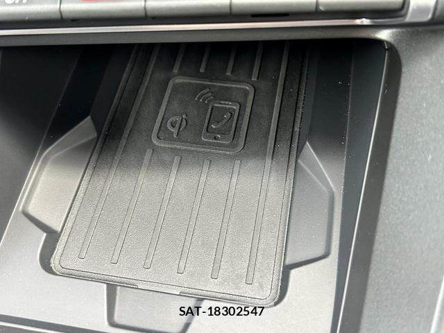 Audi Q3 2024-02 8875518-7
