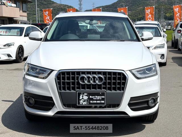 Audi Q3 2012-09 8874537-4