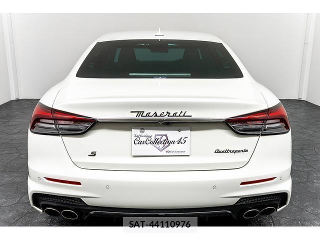 Maserati QUATTROPORTE 2019-07 8874325-1
