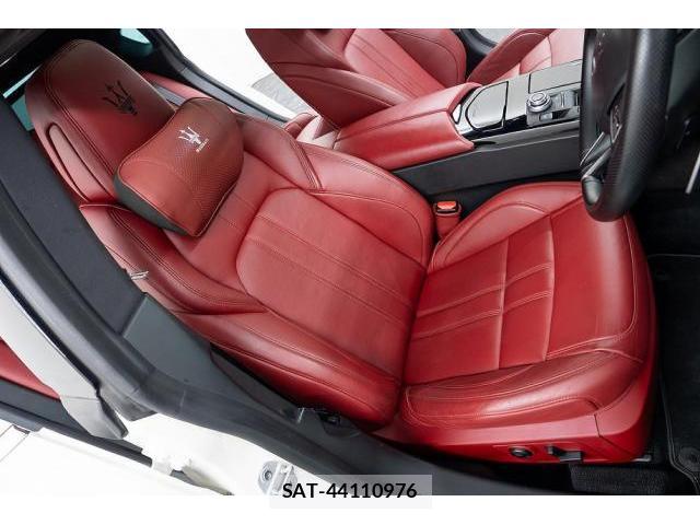 Maserati QUATTROPORTE 2019-07 8874325-11