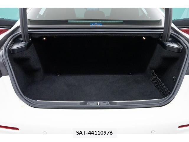 Maserati QUATTROPORTE 2019-07 8874325-15