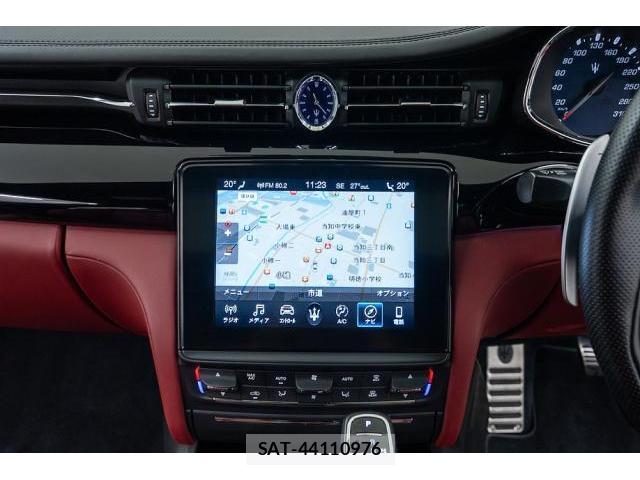 Maserati QUATTROPORTE 2019-07 8874325-18