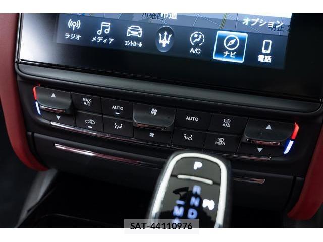 Maserati QUATTROPORTE 2019-07 8874325-19