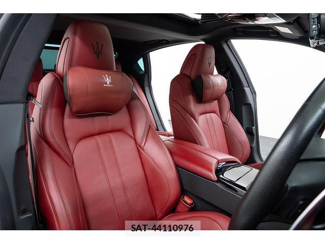 Maserati QUATTROPORTE 2019-07 8874325-3