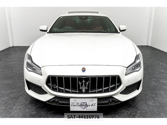 Maserati QUATTROPORTE 2019-07 8874325-5