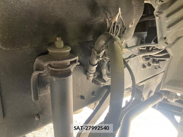 UD Trucks QUON 2018-06 8875029-8