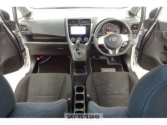 Toyota RACTIS 2015-09 8875512-2