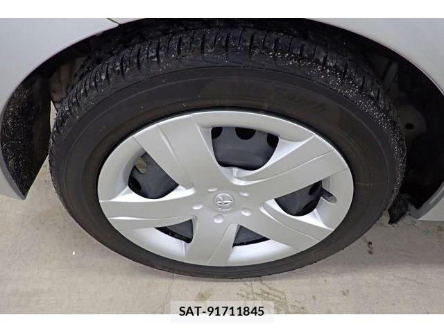 Toyota RACTIS 2015-09 8875512-8