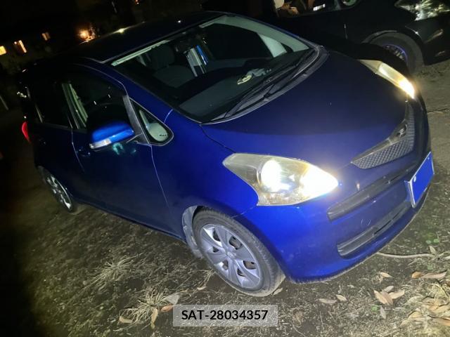 Toyota RACTIS 2010-01 8875692-1