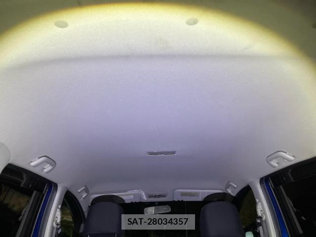 Toyota RACTIS 2010-01 8875692-6