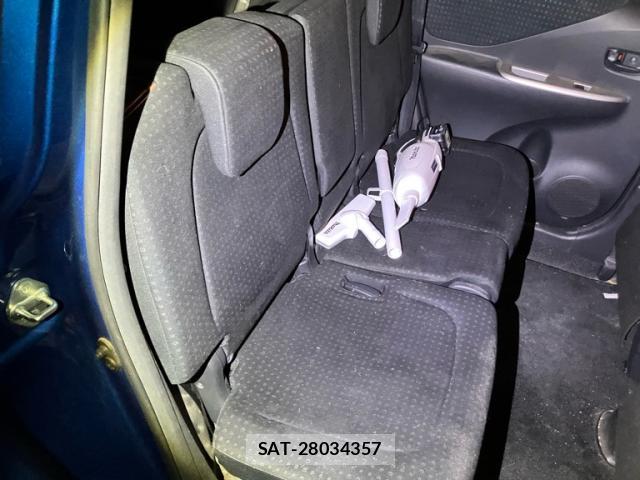 Toyota RACTIS 2010-01 8875692-9
