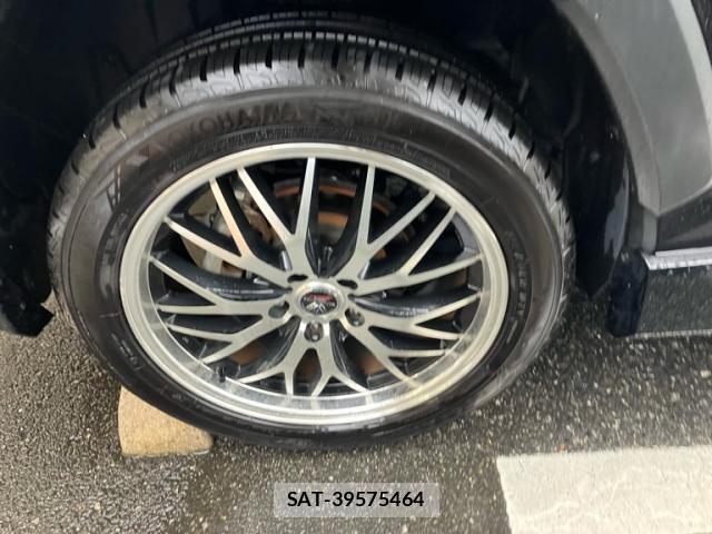 Toyota RAV4 2019-07 8873334-12