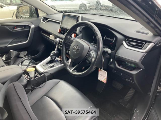 Toyota RAV4 2019-07 8873334-8