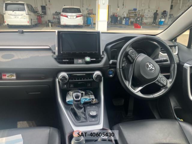 Toyota RAV4 2020-04 8873460-11