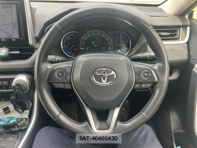 Toyota RAV4 2020-04 8873460-14