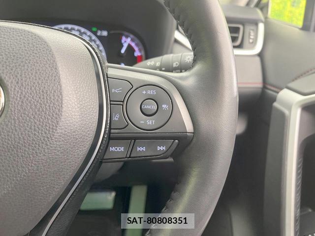 Toyota RAV4 2021-02 8873592-4