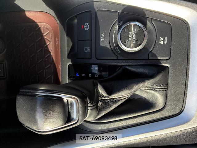 Toyota RAV4 2020-09 8873768-13
