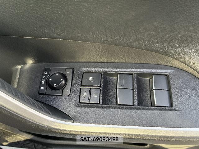 Toyota RAV4 2020-09 8873768-16