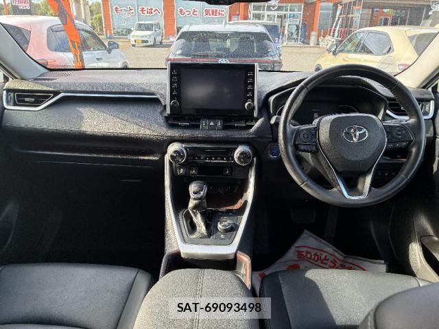 Toyota RAV4 2020-09 8873768-2
