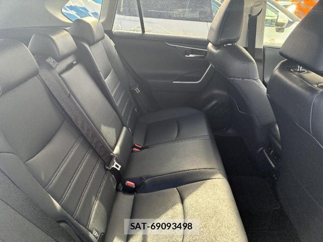 Toyota RAV4 2020-09 8873768-4
