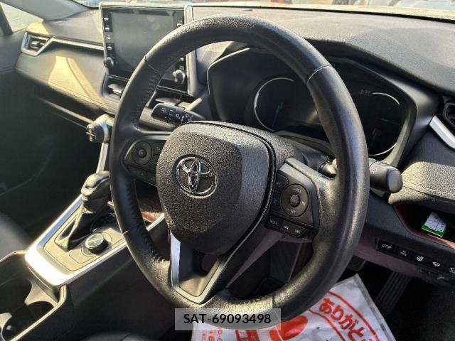 Toyota RAV4 2020-09 8873768-7