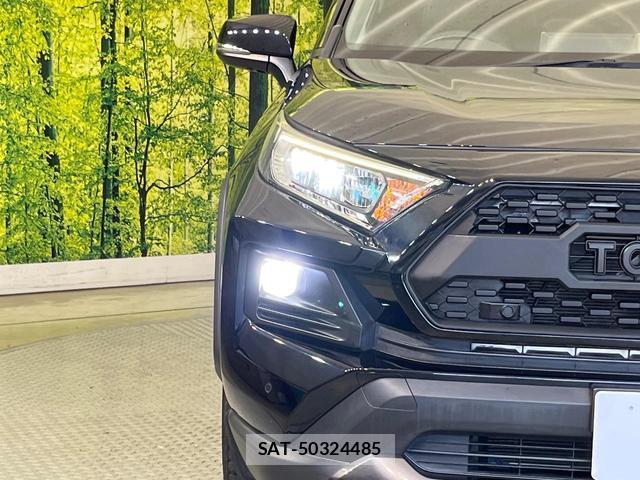 Toyota RAV4 2021-07 8873780-11