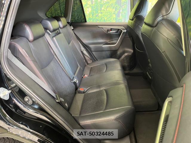 Toyota RAV4 2021-07 8873780-8