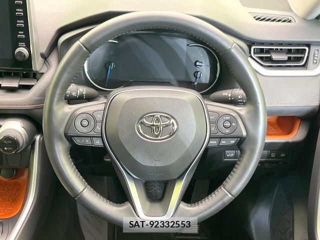 Toyota RAV4 2022-03 8874015-10