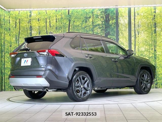 Toyota RAV4 2022-03 8874015-16