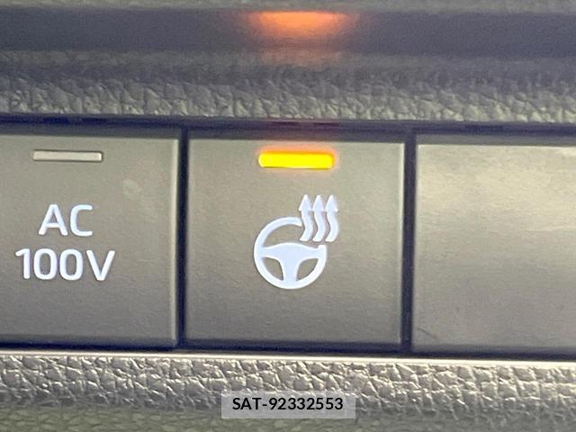 Toyota RAV4 2022-03 8874015-6