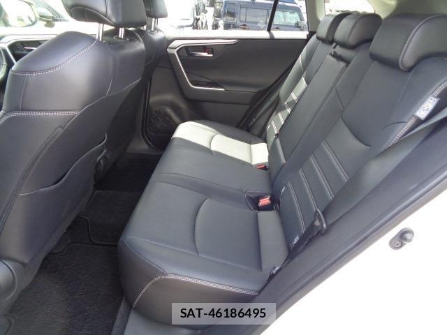 Toyota RAV4 2020-11 8874544-14